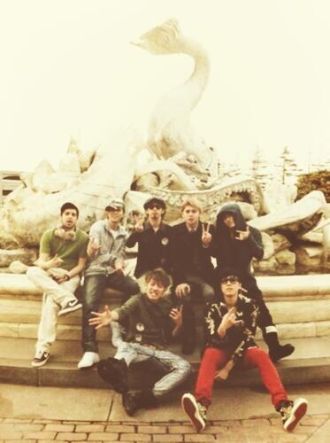 على تويتر Taka One Ok Rock 山田親太郎 佐藤健 三浦翔平 三浦春馬 ホンギでディズニーだって 面子が豪華ww Http T Co N9103utd9f