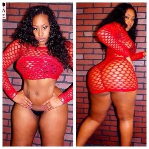 lnYourThoughts's tweet photo. #Lawd 🙏🙈👀She Thick 🙌 http://t.co/qbXXDcHnFl