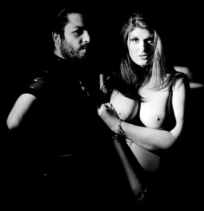 have a good day ^^ with @Julien_Reynaud  by @kalamityjpe69 http://t.co/VTlcd6Ttgw<a class="tags" target="_blank" title="On Twitter" href="/?out=eyJ0eXAiOiJKV1QiLCJhbGciOiJIUzUxMiJ9.eyJpYXQiOjE3MjU2NTA3MDcsImlzcyI6InR3cG9ybnN0YXJzLmNvbSIsIm5iZiI6MTcyNTY1MDcwNywiZXhwIjoxNzU3MTg2NzA3LCJyZWRpcmVjdF91cmwiOiJodHRwczovL3R3aXR0ZXIuY29tL0p1bGllbl9SZXluYXVkIn0.JOlrzbLAhCtxxv-3geoxwCMu3CGe2Jdfbiq26D7glATijcYaxReSHCZpGgHf0nIkQf3pq2Dur1-6S55wsomGdw">@Julien_Reynaud</a><a class="tags" target="_blank" title="On Twitter" href="/?out=eyJ0eXAiOiJKV1QiLCJhbGciOiJIUzUxMiJ9.eyJpYXQiOjE3MjU2NTA3MDcsImlzcyI6InR3cG9ybnN0YXJzLmNvbSIsIm5iZiI6MTcyNTY1MDcwNywiZXhwIjoxNzU3MTg2NzA3LCJyZWRpcmVjdF91cmwiOiJodHRwczovL3R3aXR0ZXIuY29tL2thbGFtaXR5anBlNjkifQ.x3Nd5Ljet2YWV-IifEgc6MVBl_DAwtEvvgnInk2hRHECKeMLqT9waJeMloxVO36nYvBk0zPI9lz8XxDsu0sWag">@kalamityjpe69</a><a href="/tag/heart"class="tags"><span>#heart</span></a><a href="/tag/tattoo"class="tags"><span>#tattoo</span></a><a href="/tag/dark"class="tags"><span>#dark</span></a><a href="/tag/brokenheart"class="tags"><span>#brokenheart</span></a><a href="/tag/cobalttatt"class="tags"><span>#cobalttatt</span></a>