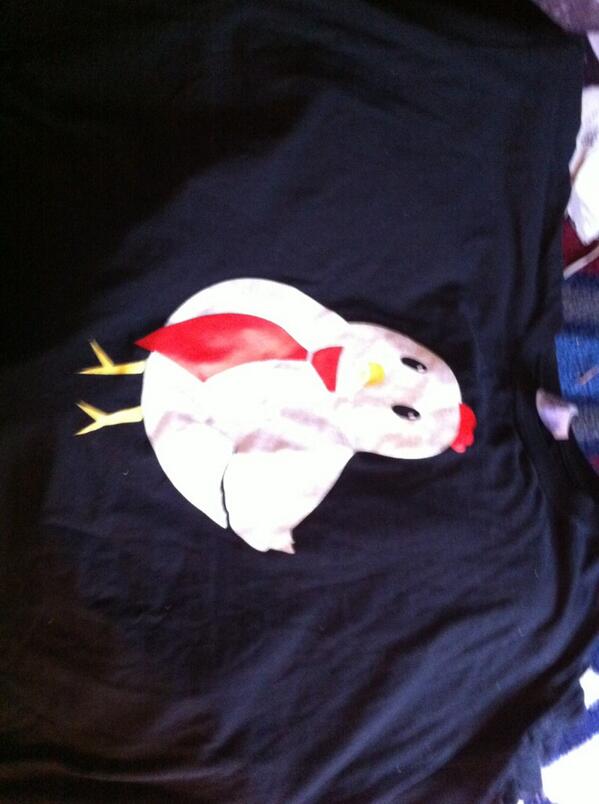 philold09's tweet image. Thinking about wearing this shirt to go meet the homeinspector.
#hehehe #ThinkAboutIt #TheInternetMadeMeDoIt @FAKKU