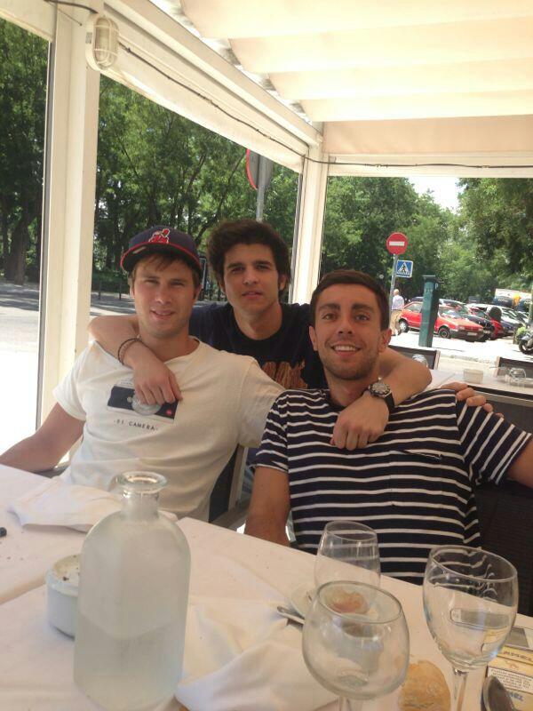 tolo_00's tweet photo. ir a comer barato mola @FerBolindre http://t.co/1eyKDLILWY