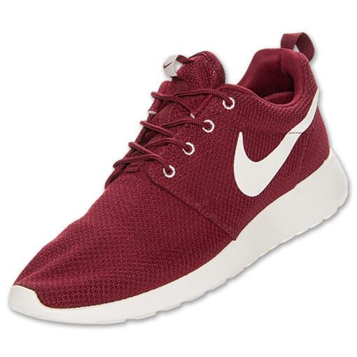 navigatie Dezelfde Oefenen Finish Line on Twitter: "#Restock Here's another chance to snag a pair of  the "Team Red" Nike Roshe Runs -&gt; http://t.co/3g8Z6N1266  http://t.co/TLGKDvcWsV" / Twitter