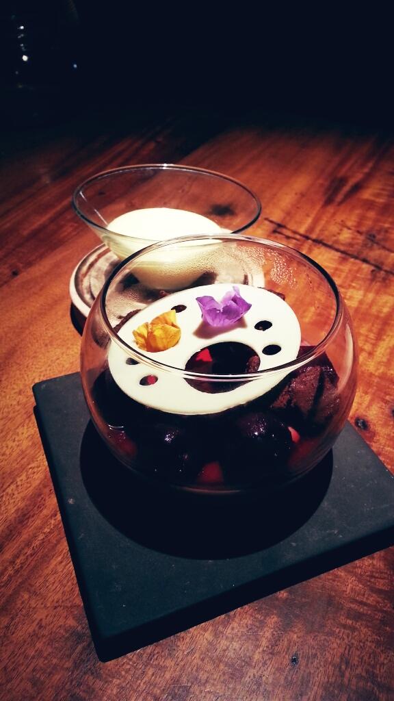 pip_po's tweet photo. Ebony Ivory.. Yumm #pipiltincocoa http://t.co/IBMZicyvGN