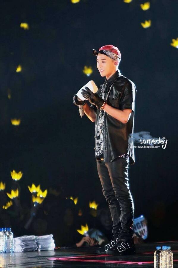 KdKek's tweet photo. G collection 11 http://t.co/yEGO8hy5YU