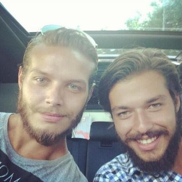 teamuratceylan's tweet photo. Hep böyle beraber gülümseyin :) @MuratCeylaan  @ALLSTARhilmicem http://t.co/oq0HCECmon