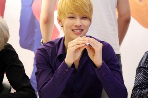 LEDA_Candy tweet picture