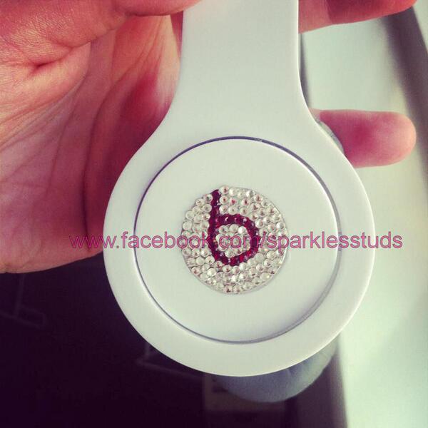 sparklesnstuds's tweet photo. Customised Swarovski @beatsbydre send your own in for added sparkle! Prices from £18 including return recorded p&amp;p http://t.co/mncMi1l7SM