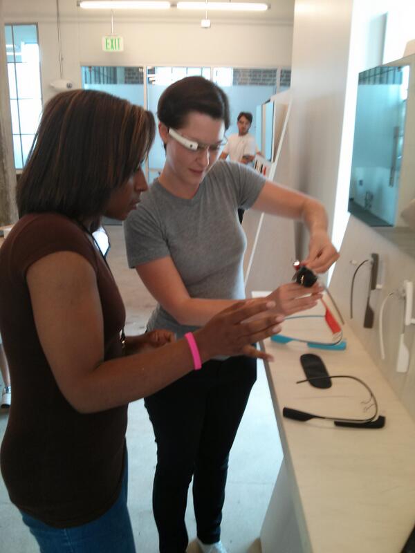 AskDrDee's tweet image. .@drsyb chooses her pair. #projectglass