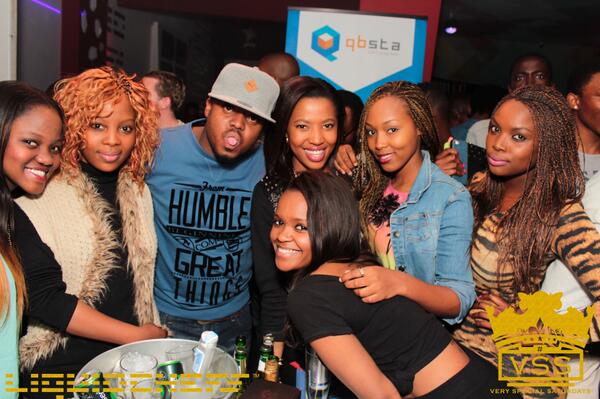 Sliqe's tweet photo. “@VsSaturdays: #TeamVSS, Well Half LOL http://t.co/1q7pxvVGWV”
