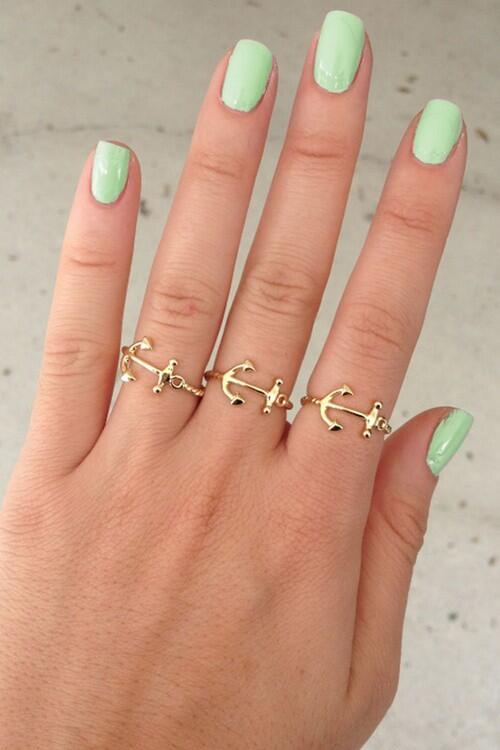 CCBll's tweet photo. Mint candy apple - Essie
Rings - Brendy Melville http://t.co/lPF0pbLa9E