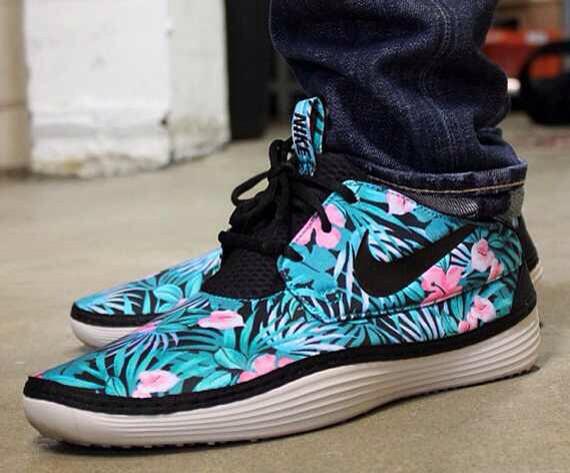 BOSAyW_CAAErr1m.jpg:large