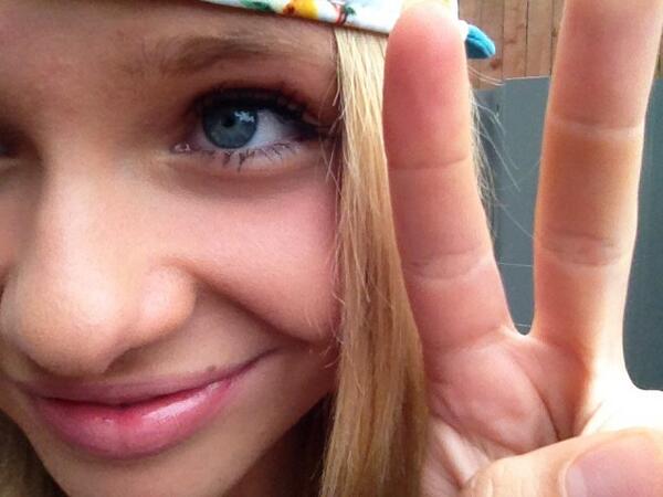 Live4Alli tweet picture