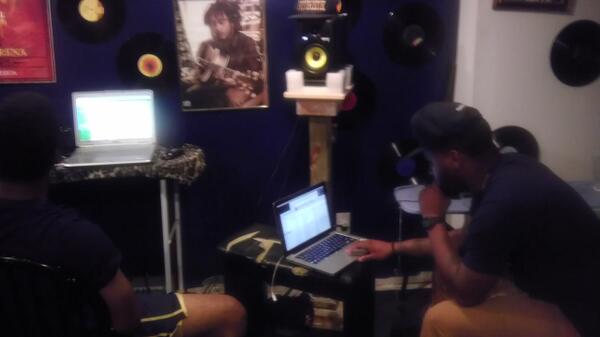 whoyafavorite's tweet photo. All day...we do this...album preview with @bighead937 http://t.co/e7xxgrSj8J