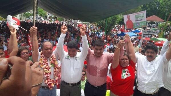 LupePri's tweet photo. Muy agradecido por el respaldo que de igual manera nos manifestaron para triunfar este próximo 7 de Julio. http://t.co/KrKp7VCHsI