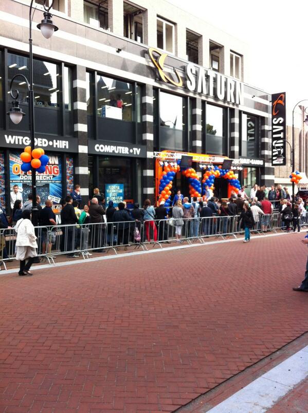 Boogerman_Mak's tweet photo. Nwe vestging Saturn open #Dordrecht http://t.co/12KhX520Hp