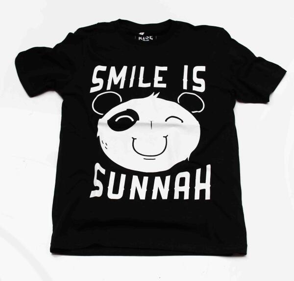 RiseMuslim's tweet photo. Smile Sunnah | Short Sleeve (Black) | S, M, L, XL | idr 100k, for order text to +6285710310424 http://t.co/5S5aKmLE0Q