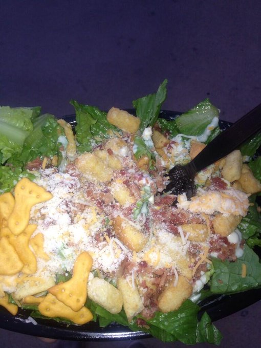 In the mood for some healthy shit :) http://t.co/1PjlOKO7eQ<a href="/tag/newprofilepic"class="tags"><span>#newprofilepic</span></a>