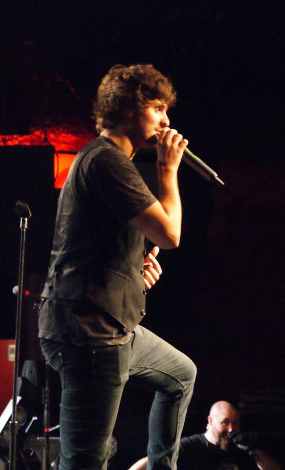 MikeACIDIC's tweet image. :-)