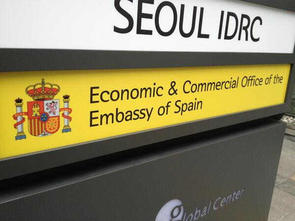 MadeInThEarth's tweet image. Ir a recoger tu carnet de conducir y encontrarte con esto