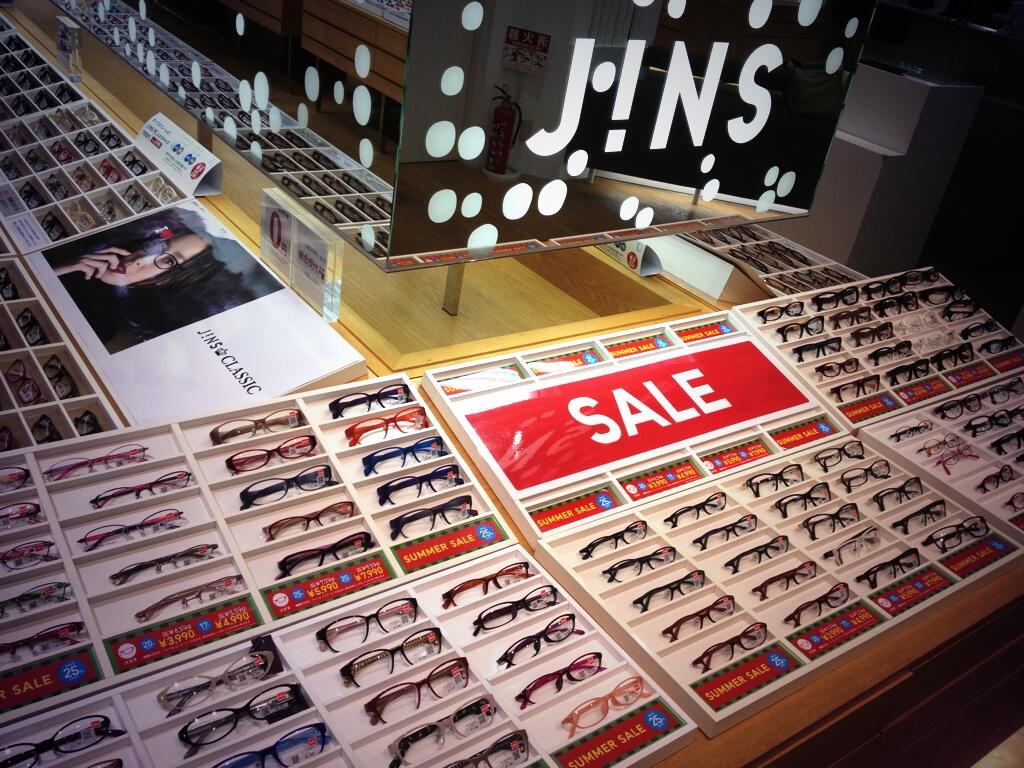 Jinsヴィアあべのウォーク店 セールはまだまだ続きます 暑い夏を洒落た眼鏡で楽しみましょう O サマーセール対象商品は最大で25 Offなのでこの機会を逃さずに O Http T Co qhhogsn3