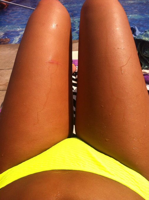 Heyyy from Ibiza guys!! 😁☀✌#sun #pool #wishuwashere http://t.co/uKQGNUCMoa<a href="/tag/sun"class="tags">#sun</a><a href="/tag/pool"class="tags">#pool</a><a href="/tag/wishuwashere"class="tags">#wishuwashere</a>