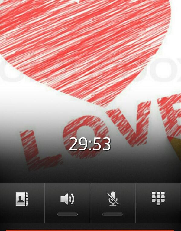 DadeRoro's tweet photo. هذي الصوره الي حاطها بالجوال لك فديتك طبعا شلت الرقم :$ http://t.co/7ZabaOIzPp