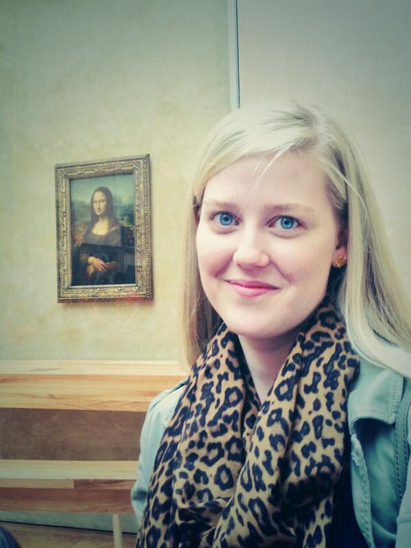 In Paris with @pricetessa and it turns out its not that hard to exactly replicate the Mona Lisa.