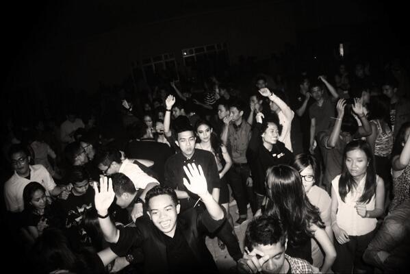 EnhaiiVaganza's tweet photo. Crowd Mixolgy ! http://t.co/3gljfsQhCq