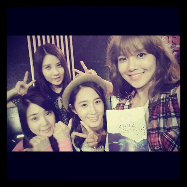 [OTHER][27-11-2013]SELCA MỚI NHẤT CỦA YURI   - Page 24 BOUibSnCYAASO7Q