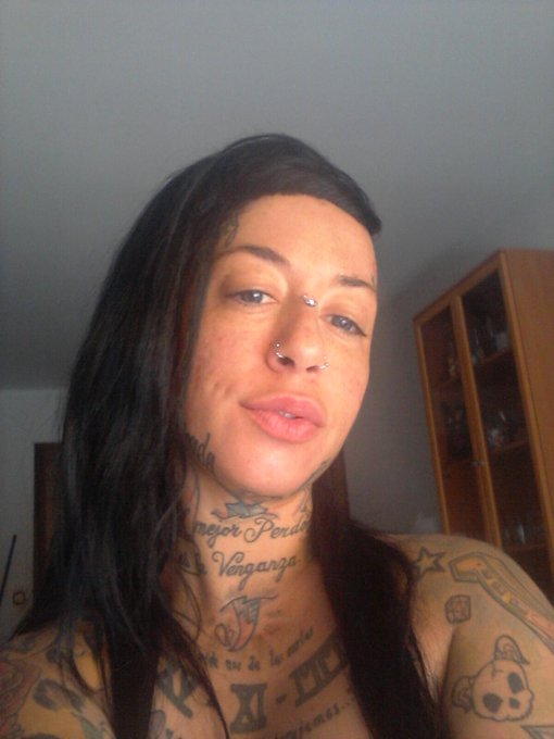 A pokitas horas de coger el avion direccion Roma yeaaaH :-) http://t.co/EdiCiWEICK