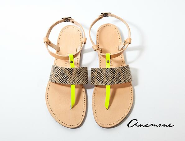 elle_es's tweet photo. #DescubrimientoELLE: las sandalias #Isapera vía @LauraSomoza #lovingit #must http://t.co/ZPrFAj1SbJ http://t.co/qBvJMY3BMH