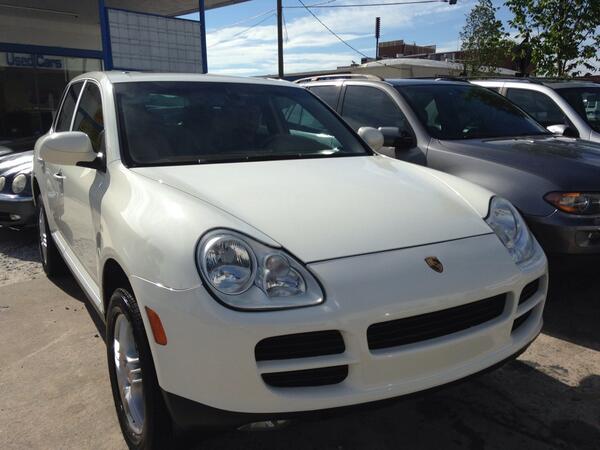 EFinancing's tweet image. Porsche Cayenne clean!!!