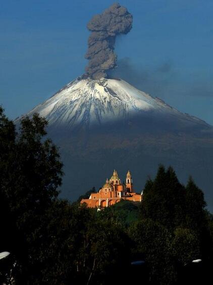 pedrominor's tweet image. @NatGeoSpa nos regala esta postal de #DonGoyo #popocatepetl #Puebla #Mexico cc @IvanMercadoNews