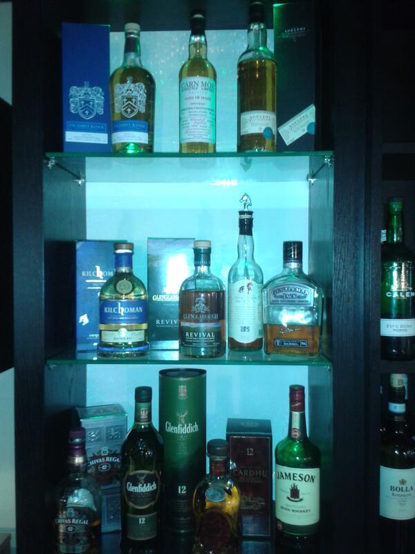U kunt ook van heerlijke, en exclusieve whisky genieten bij ons
