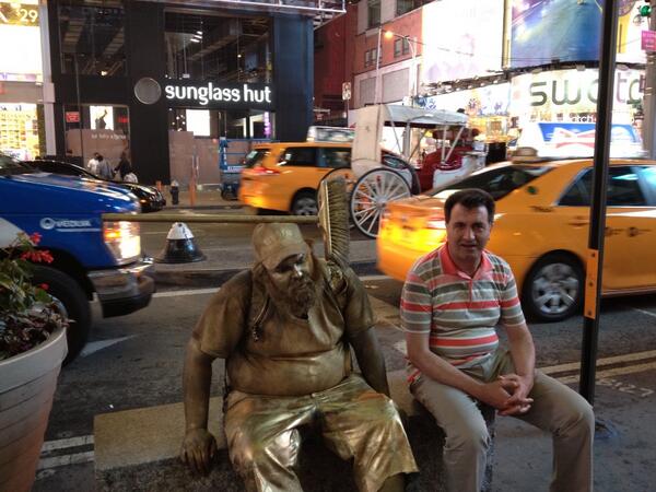 SunFaysal's tweet photo. Times meydanı http://t.co/OH1OfgRtfd
