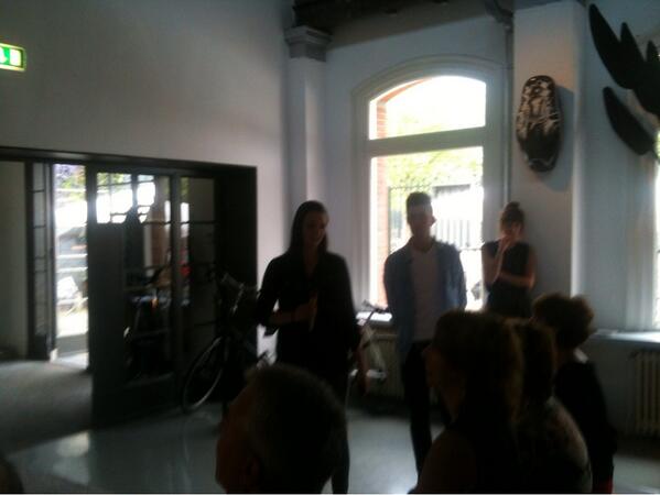 Creating010's tweet photo. CDM studenten laten zien hoe AppLab010 bijdraagt aan maatschappelijke innovatie #EM2013 http://t.co/VCom9xmsFS