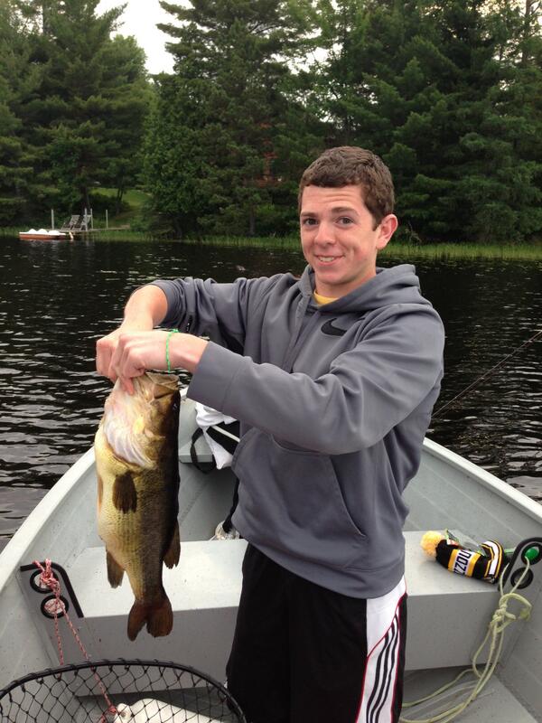 Zjacobson10's tweet photo. Damn that bass is fine http://t.co/cNPWvv8bqT
