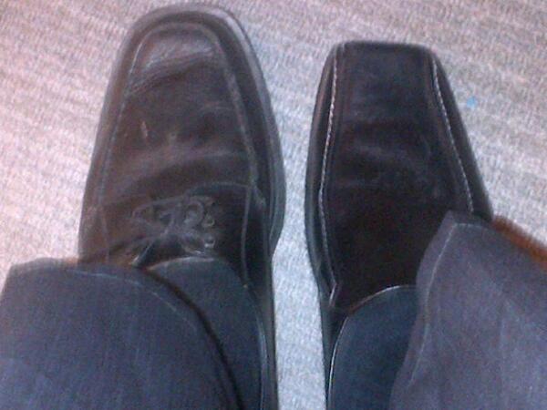 felicia9shine's tweet image. "@shayyaan: what happens when u wake up at 6 o'clock In the morning every day #completelydifferent http://t.co/GTpPogNbUa" #ForeverHilarious