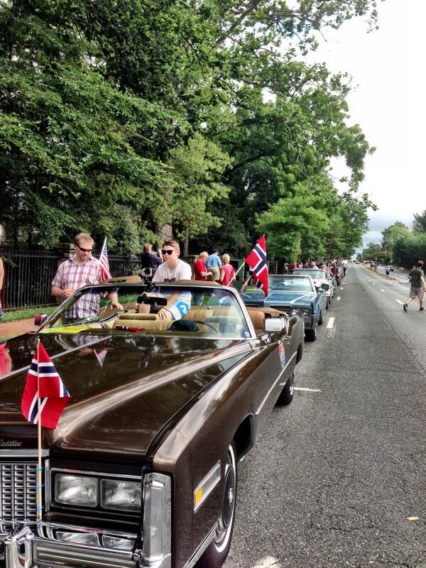 elinsorsdahl's tweet photo. Har ikke sett noen protestere mot de norske flaggene som skal delta i 4.juli-paraden i WashingtonDC# independenceday http://t.co/0fq1TnnA6O