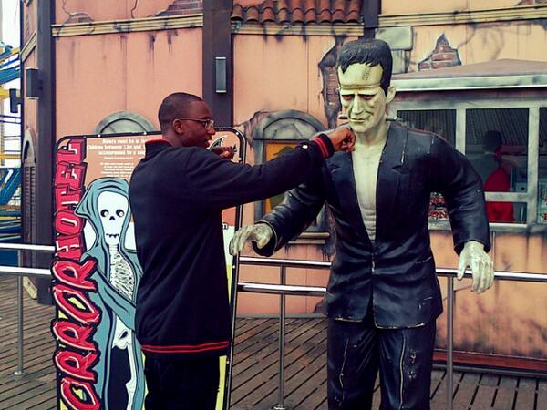 MrMiji_93's tweet image. @T5ulaiman #sideman #violenceisnottheway #sadchild