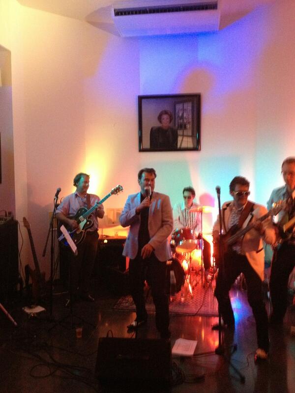 bgdeboer's tweet photo. En daar zingt @arnorutte in nieuwspoort over een 'Burning love' http://t.co/JEQHhEhLO5