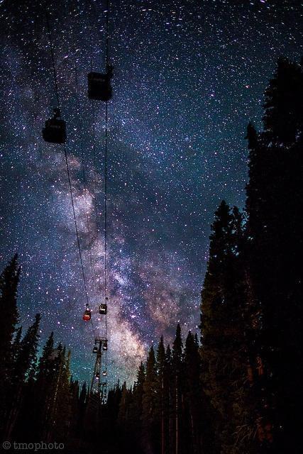 BDZengels's tweet photo. "@ExclusiveGems: Aspen Colorado gondola against the Milky Way https://t.co/ZBx9jPozy4"