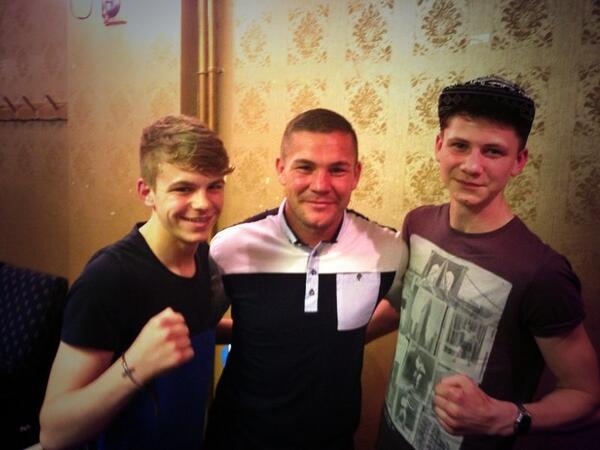 kieronconway01's tweet photo. True gentleman! Great fighter! @JamieMoore777 http://t.co/n71BZgCYpa