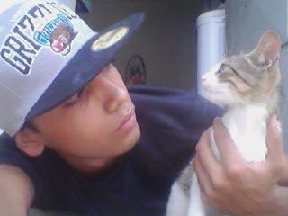 Dene00's tweet photo. este es mi mejor amigo y lo quiero muchisimo y nada ni nadien cambiara eso http://t.co/BzFOERgbwL