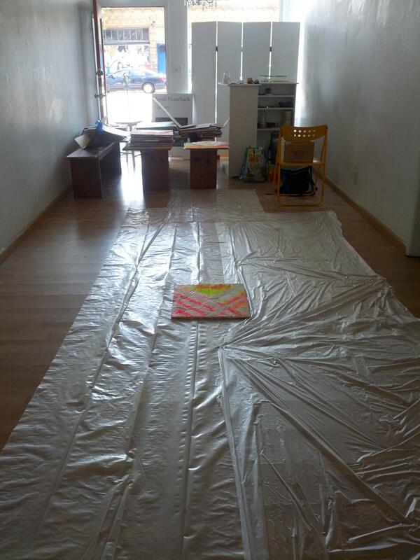 AlbagliA's tweet photo. Happy 4th! Installing site unseen at the royal nonsuch!! First tile down! http://t.co/AFnL98tWBh