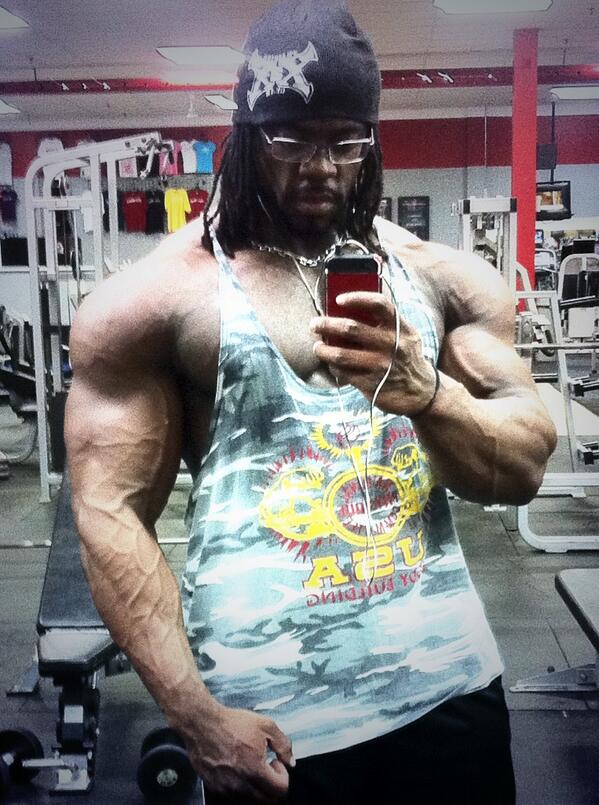 RenaldoGairy's tweet image. Dem veins is Poppin!  #MutantPUMP #GymTime #KeepItTight  @MUTANTNATION @X2XClothingCA