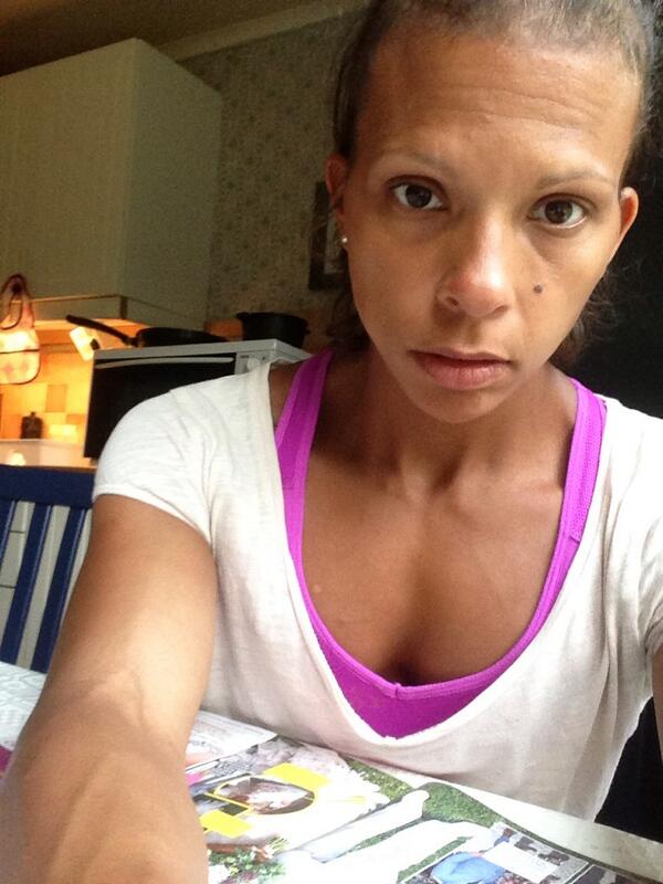Elinlarry's tweet photo. Sovit för lite, ätit för mycket, inga filter i världen kan rädda mig!
#sliten http://t.co/WhPxsaBNTj