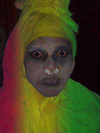 Astaga sumpah aku kaget . Mirip kamu banget rt @BratBretBrooot: A dapet salam dari temen gue nih a :D  <a href="/Resha_strOmp/">RESHA ZAENISHAR</a> "