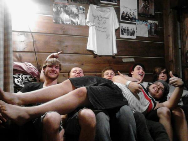 Keep_Grinning's tweet photo. Throwback of me and all my friends on my couch.
#throwbackthursday #wefuckshitup #bigballs @jaredparrish68 http://t.co/t9PqqVghxL