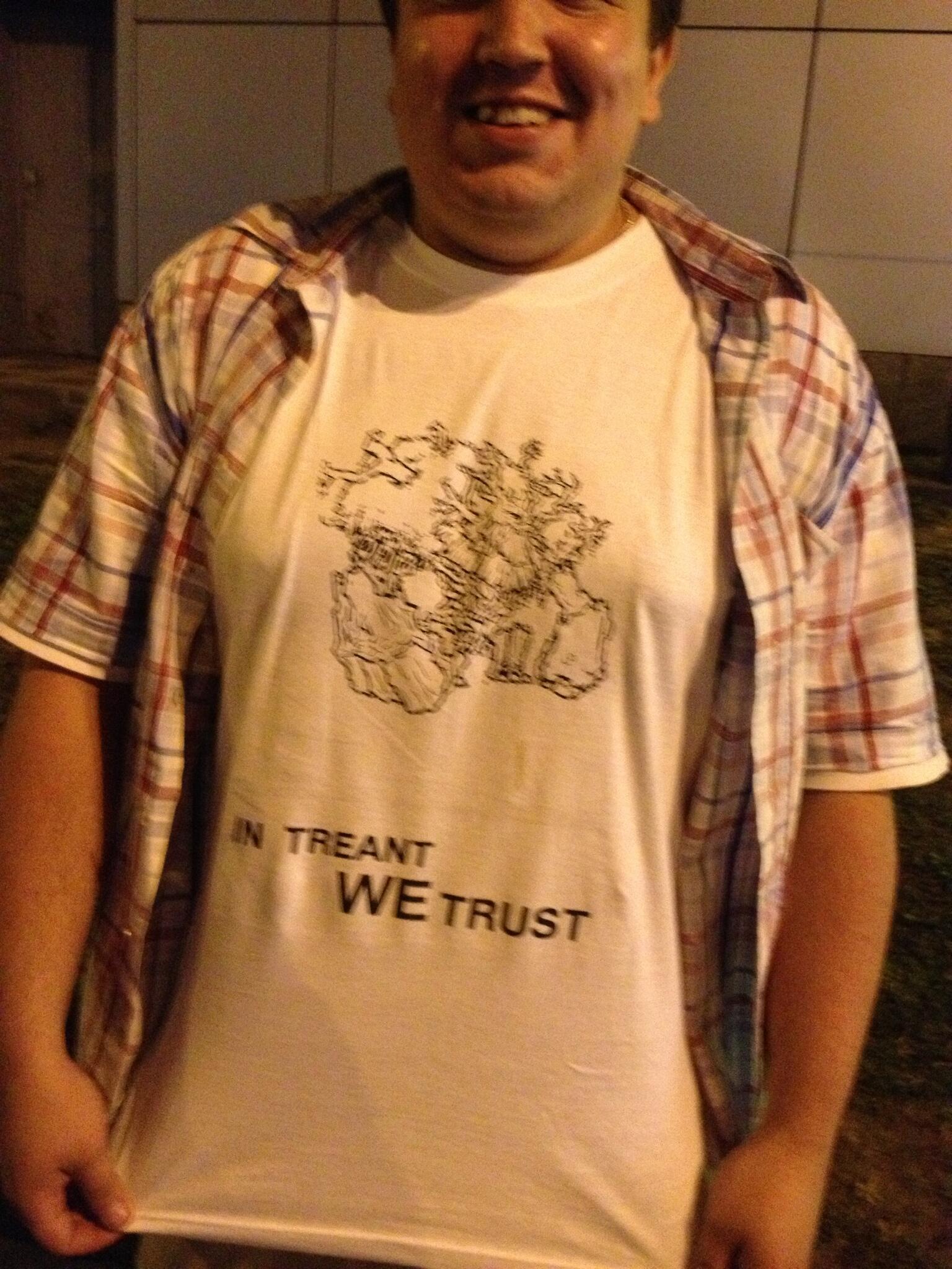 BOWvGL_CUAAHuFa.jpg:large